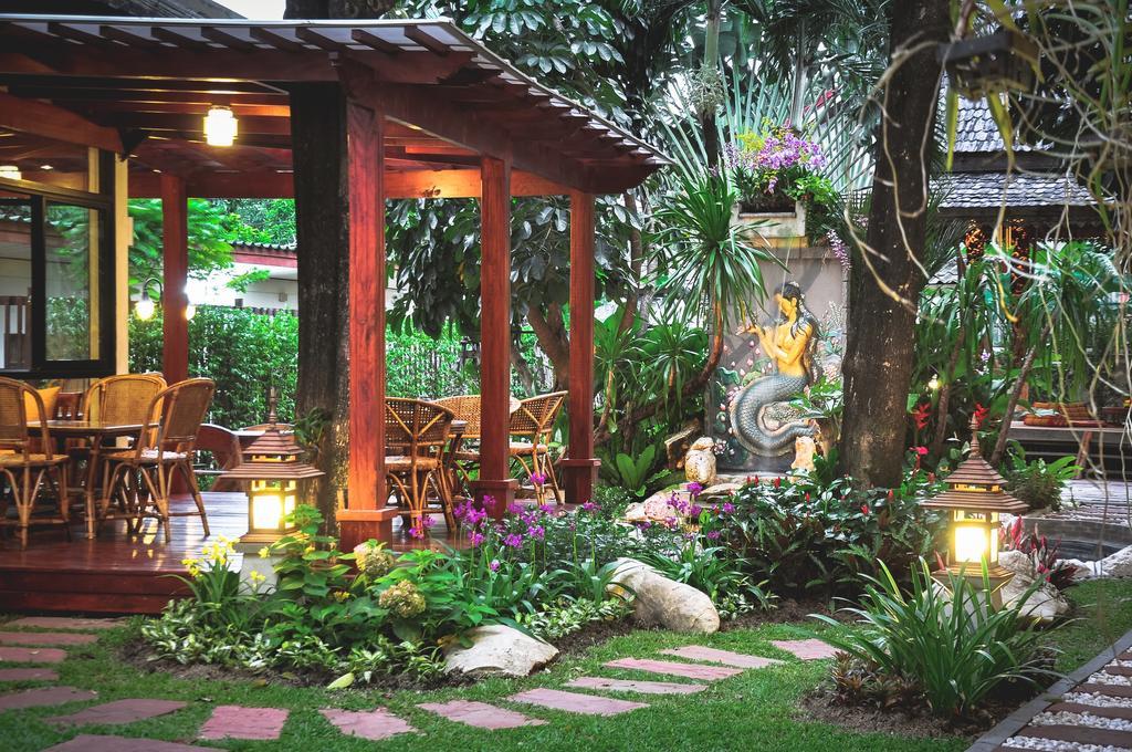 Charlie House Pin Klao Hotell Bangkok Eksteriør bilde