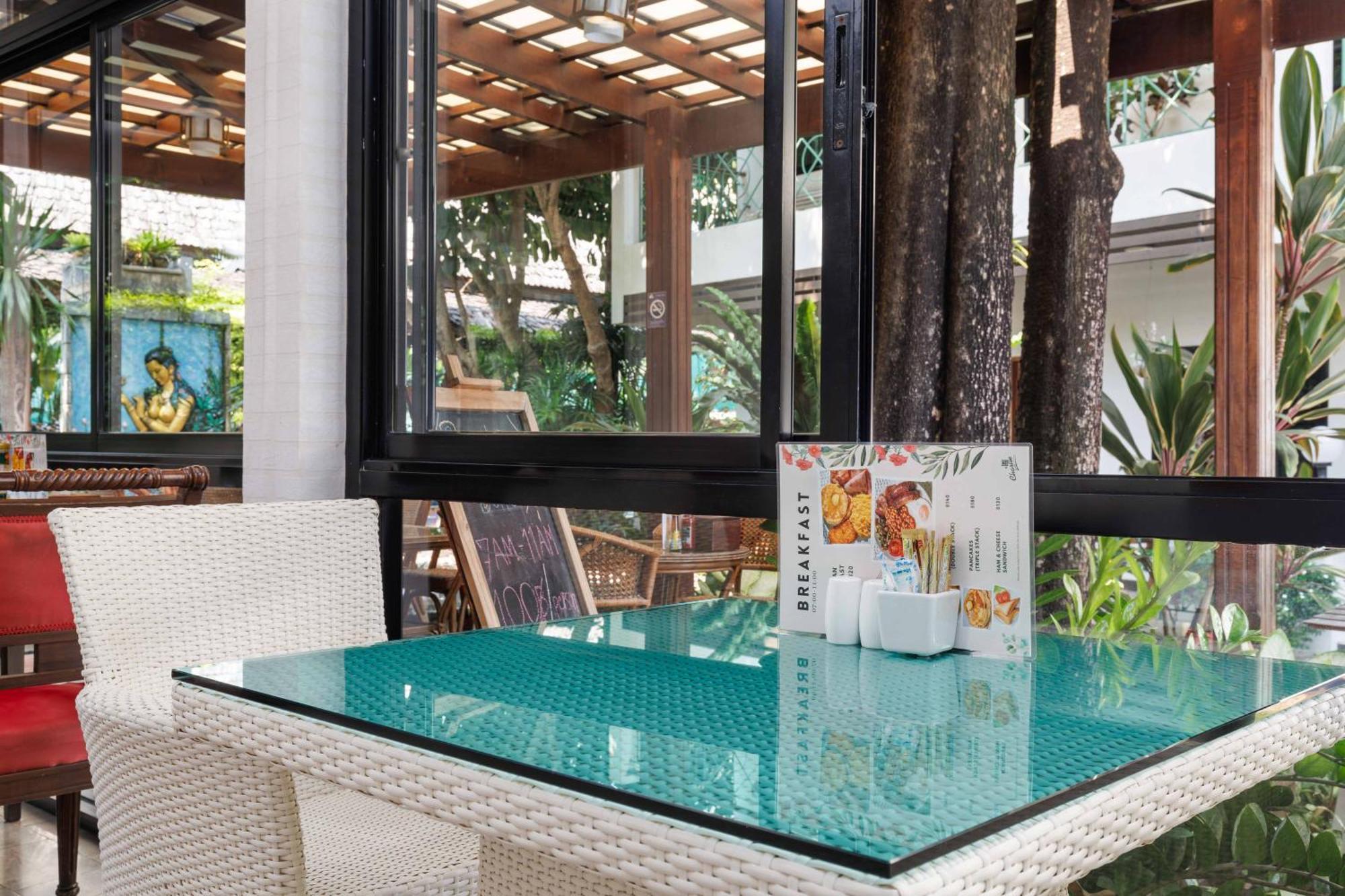 Charlie House Pin Klao Hotell Bangkok Eksteriør bilde