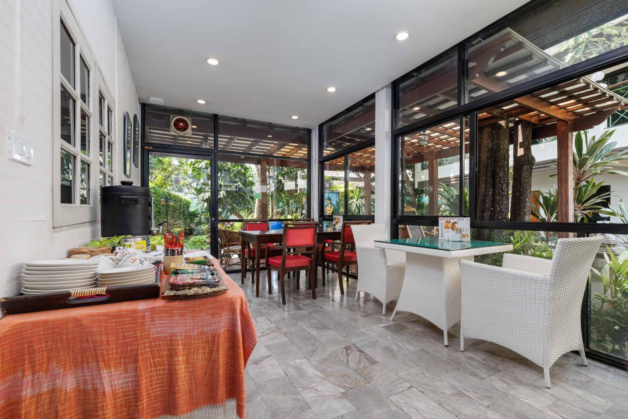 Charlie House Pin Klao Hotell Bangkok Eksteriør bilde
