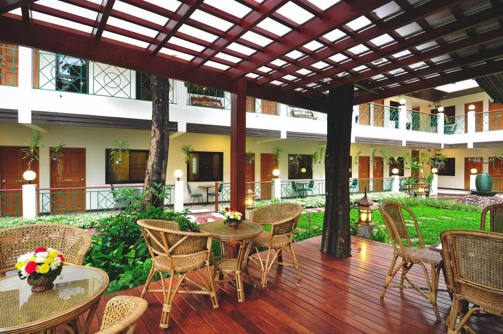 Charlie House Pin Klao Hotell Bangkok Eksteriør bilde