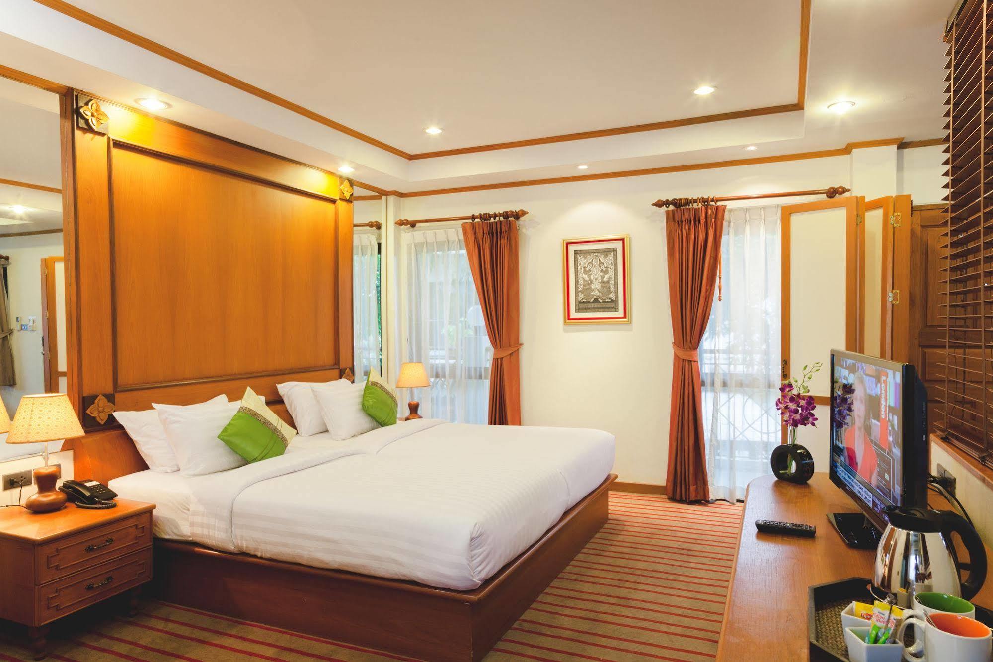 Charlie House Pin Klao Hotell Bangkok Eksteriør bilde